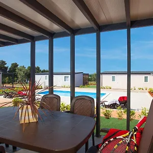 Feriepark Adria Mobile Homes In Kastanija Novigrad Istria